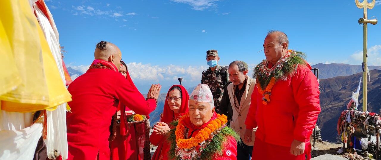 राष्ट्रपति पौडेलद्वारा बडीमालिकाको दर्शन एवम् पूजा अर्चना