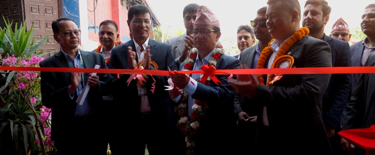 पुष्प व्यवसायलाई विदेशी बजारसँग प्रतिस्पर्धा गर्नसक्ने क्षमता विकास गर्न आवश्यक’